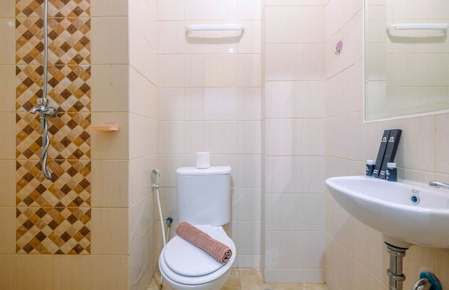 Cozy Studio with Bunk Bed at Dave Apartment near UI - Foto 18