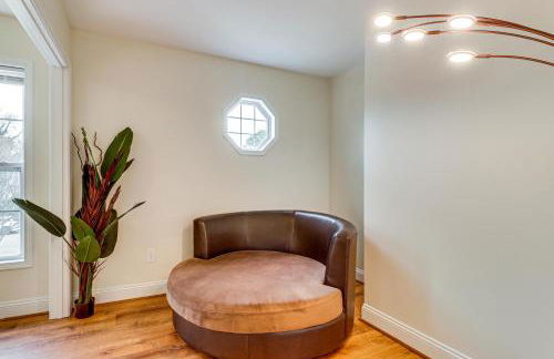 Walk to Dtwn and Campus! Spacious Hampton Home - Foto 17