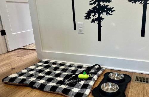 White Pines Lodge- Wooded Retreat - Foto 37