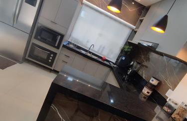 Casa 3 quartos com piscina próx ao Shopping - Foto 5