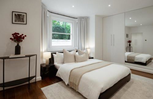 Minimal Designer Home with a Beautiful Garden - Foto 10