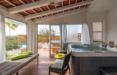 Awesome Home In Krkovic With Sauna - Photo 38