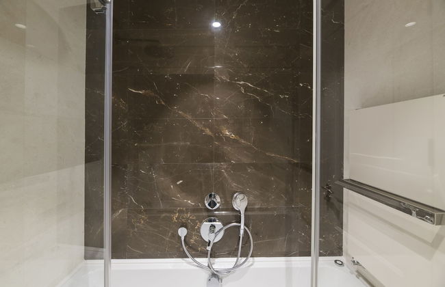 Ist flats Serviced Apartments - EMAAR SQ - Photo 68