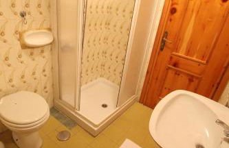 Trilocale in Centro La Marmotta - Affitti Brevi Italia - Photo 11