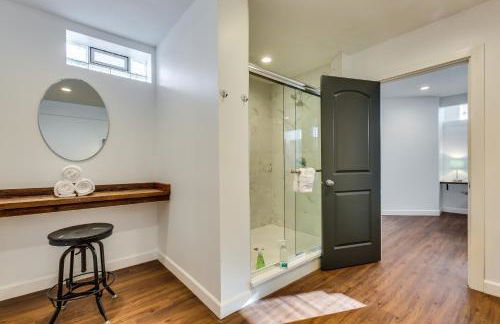 Converted Store Front Home Lets You Live Like a Local in the Heart of it All! condo - Foto 25