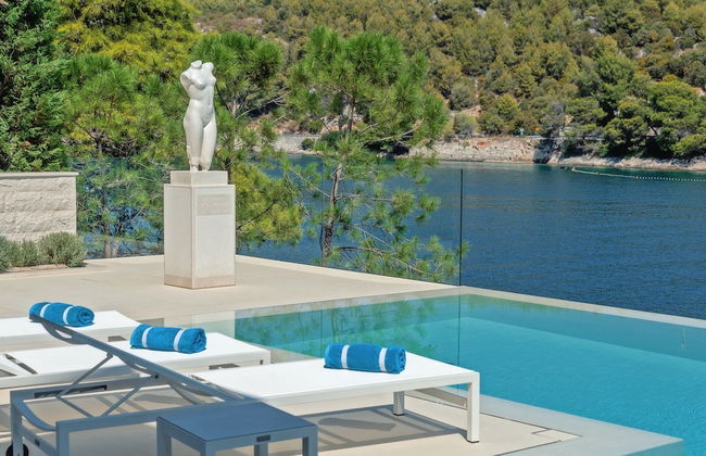 Beachfront Villa Seven Sins with Pool - Foto 23