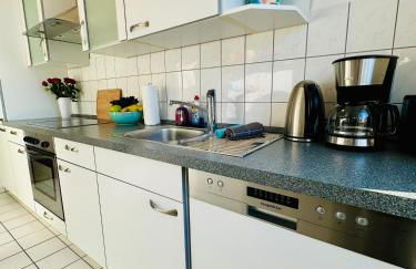 Schicke Wohnung im grünen Hinterhof - Foto 8