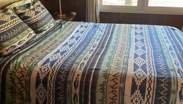 Grandma's Home in the Woods. Yellowstone - Foto 2