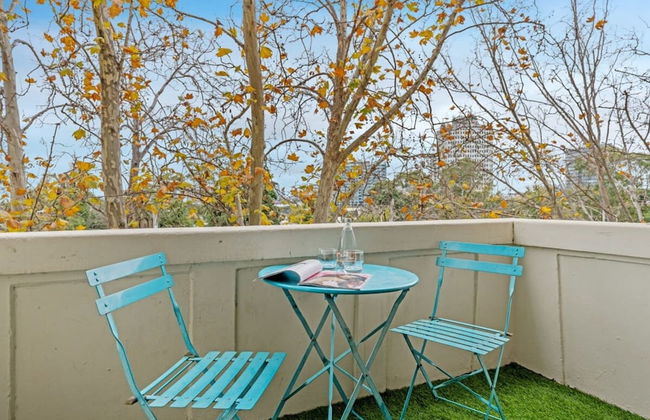 Spacious St Kilda Escape - Parking and City Views - Foto 17