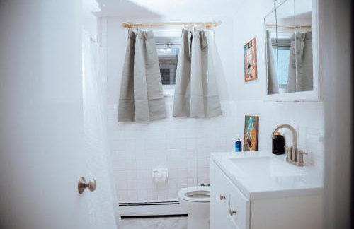 Two Bedroom Apartment Near Downtown Boston with Free Parking - Foto 32