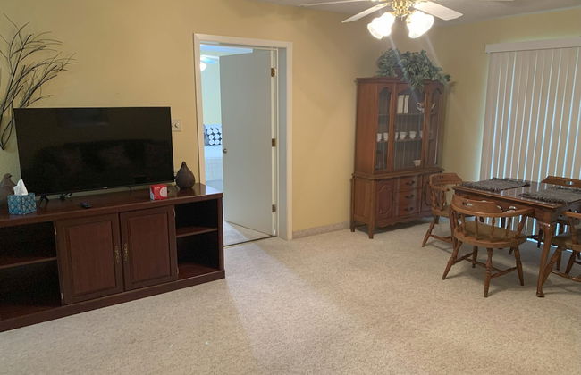 Camelot Village LLC - Foto 10