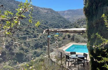 Charming House in Laroya + Jacuzzi - Foto 5