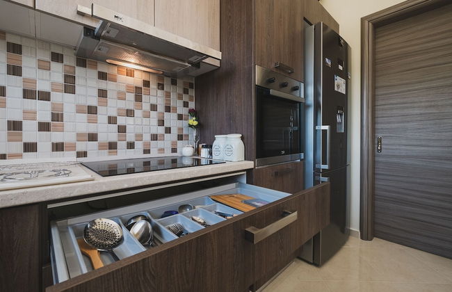 Spacious & New fully equipped Home with Parking - Foto 15