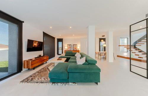 Villa con Piscina Privada - Photo 50