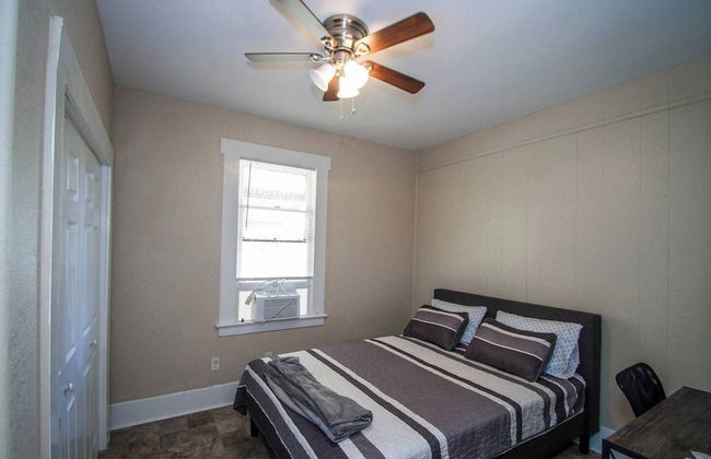 Cozy 2br/1ba Near Downtown Sleeps 8 - Foto 10