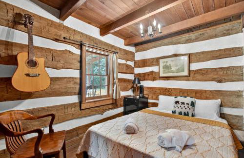 Historic Restored Farmhouse with Cowboy Cauldron Fire Pit Near Ice Mountain, Capon Bridge, West Virginia - Foto 17