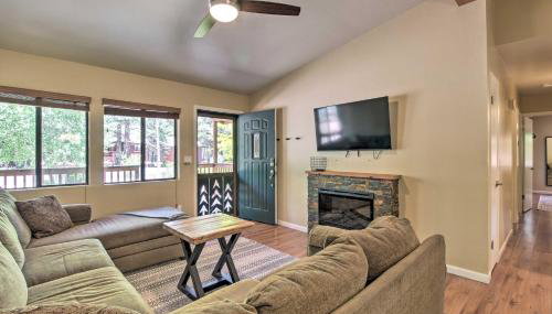 Cozy Forest Retreat! Pet-Friendly Pinetop Cabin - Foto 5