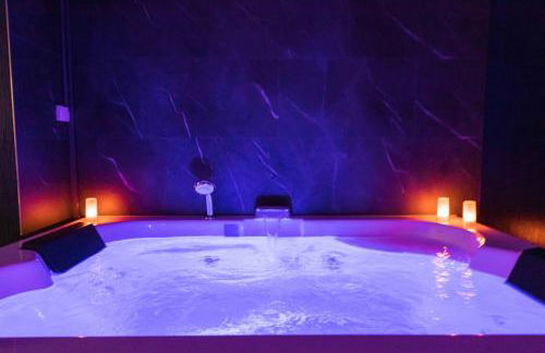 * Spa & Détente # Suite Privée # Tours # Netflix * - Photo 13