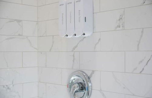 Elegant 3BR Oasis in Dundee Close to Downtown - Foto 41