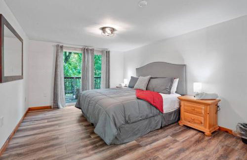 Game RoomHot Tub4mi to Rock HouseGives Back! - Foto 37