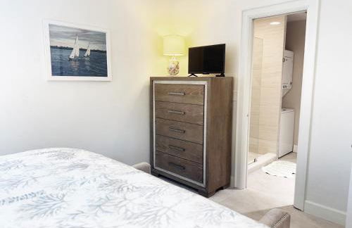 Windsor Lodge Unit 20, studio, 1BR 1BA close to the beaches, pool access - Foto 17