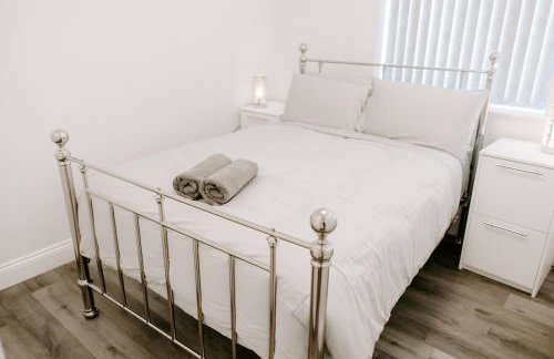 Apsley Way, 5 bed 4 bathroom house - Foto 49