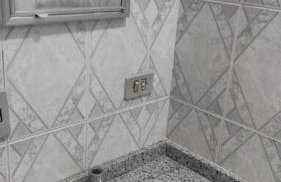 Casa Agradável, Arejada, Espaçosa, Perto de Tudo - Foto 32