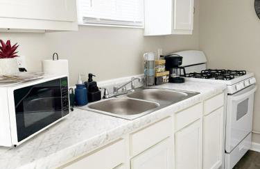 Riverside Retreat Apartments - Foto 24