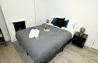 NEW Unique 4 Bed Families Contractors 靠近唐人街 - Foto 3