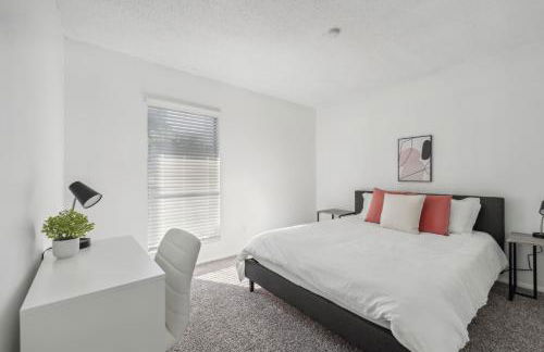 Northcliffe 104 I Fully Furnished 1 Bedroom 1Bth - Foto 7