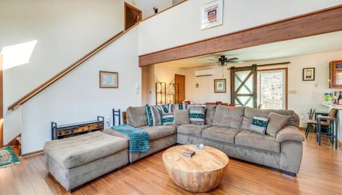 Fire Pit and Gas Grill Charming Poconos Abode! - Foto 4