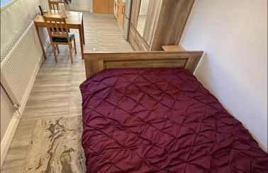 Gatwick Cosy Apartment - Foto 9