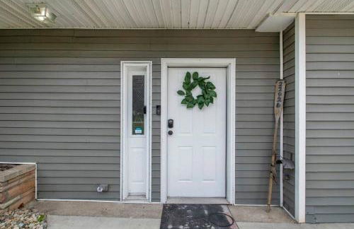 Lakeshore Cottage Waterfront/Great Wi-fi - Foto 3