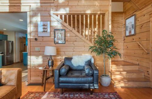 2 Cabins ~ Sleeps 22 ~ 100 Feet Apart ~ Ski in out - Foto 32