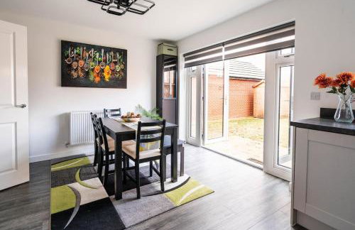 3 Bedroom House - Sleeps 8 - Driveway Parking - Foto 43