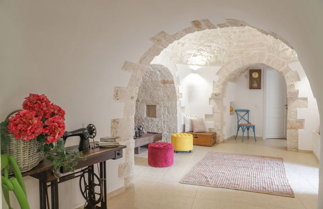 TD Trulli Saveni Trulli with Pool Near the Centre - Foto 19