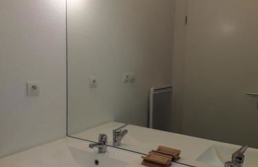 Bel Appartement en résidence avec Parking Privé - Photo 13