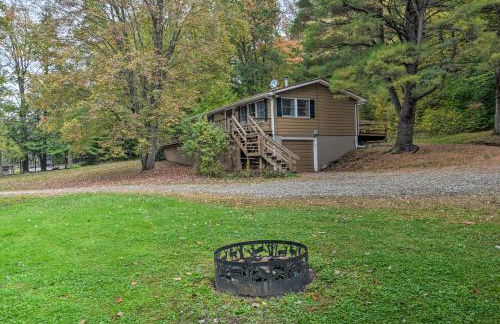 Great Valley Home with On-Site Pond, 7 Mi to Skiing! - Foto 1