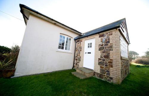 Old Coastguards - Stunning Historic Cottage - Photo 40