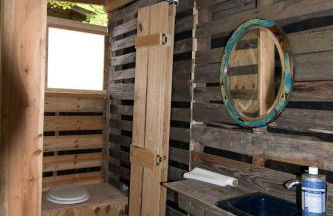 Enchanting Yurt Rental for a Romantic Getaway in North Carolina - Photo 5