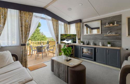 Lake View Escape - Fishing Lakes, Heated Outdoor Swimming Pool 500yrds on Sister Park , Pool Open April to September - Foto 1