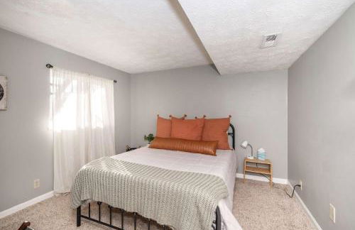 Cozy Home Away From Home! - Foto 78