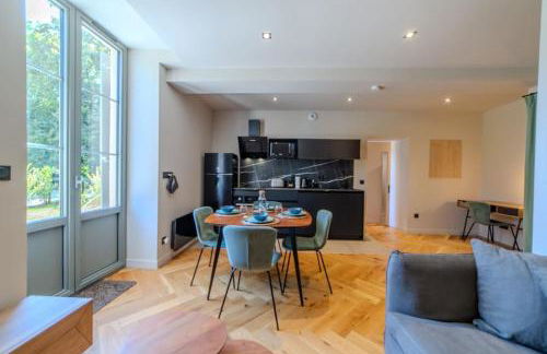 Le Charmant d'Ecully Logement Unique Avec Jardin à 10 minutes de Lyon - Foto 9