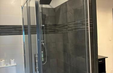 Proche Gare Paris-CDG Stade-de-France Astérix Expo - Foto 37