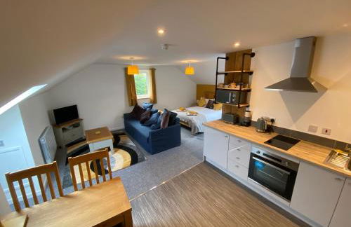 Modern studio apartment set beneath the black mountains A stones throw from the offas dyke path - Photo 1