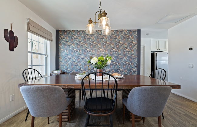 Casa De Kota by Avantstay Pool Firepit Games Secluded Chic - Photo 3