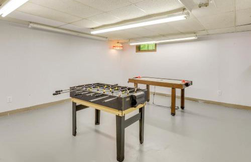 Spacious East Haddam Retreat with Private Pool! - Foto 28