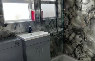 Modern Studio Flat In A Guest House In Basildon - Foto 7