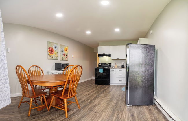 Beautiful Apartments in Thorsen Road Maine - Photo 7