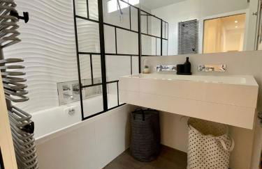 Stylish modern large 2 Bedrooms 5 min close to Paris - Foto 10
